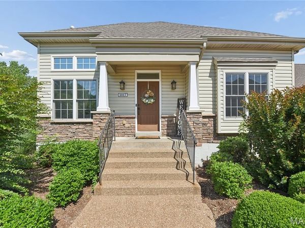 1017 Harmony Lake Parkway, Cottleville, MO 63376