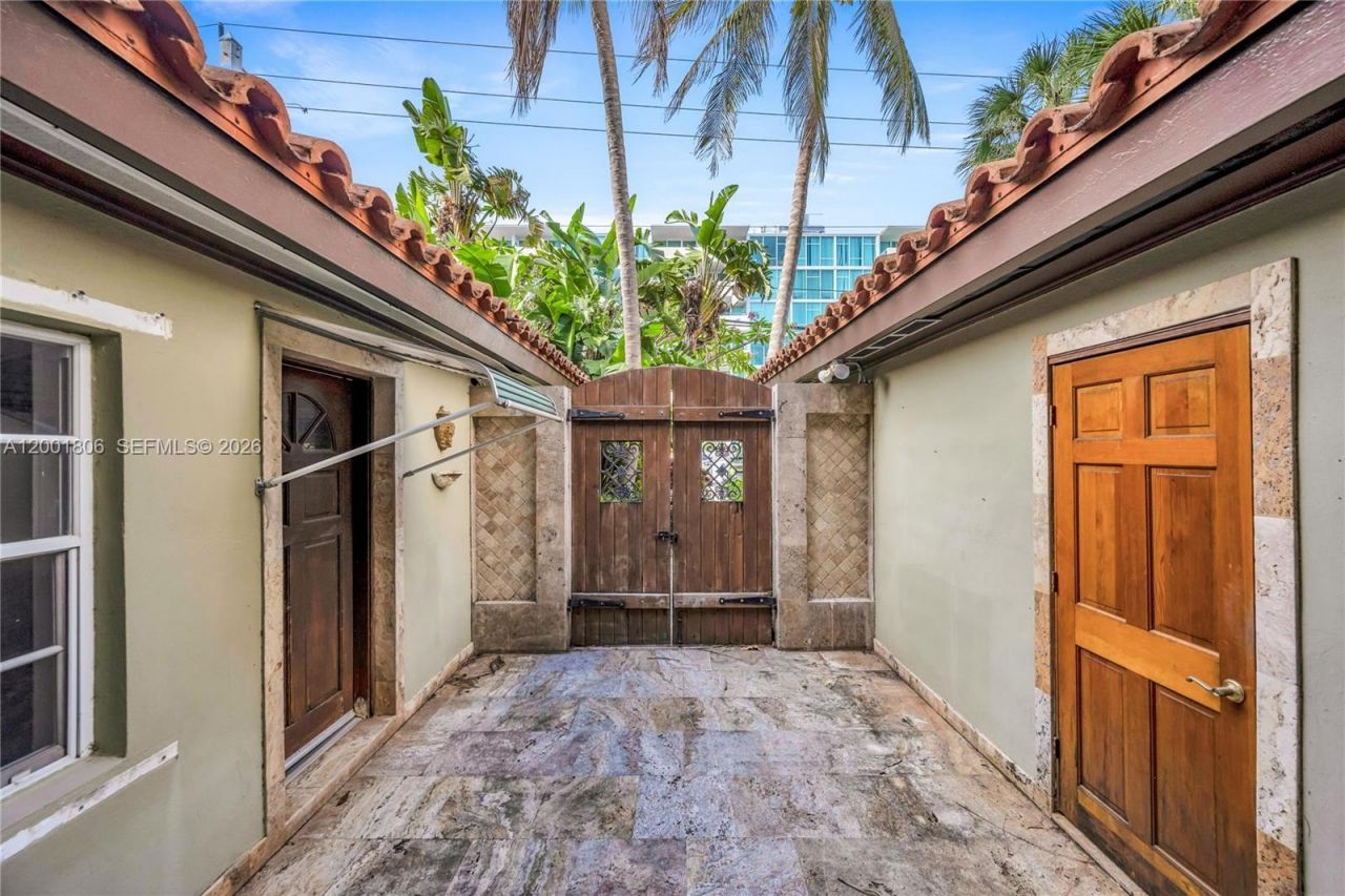 Please Call For Address, Miami Beach, FL 33141 Photo