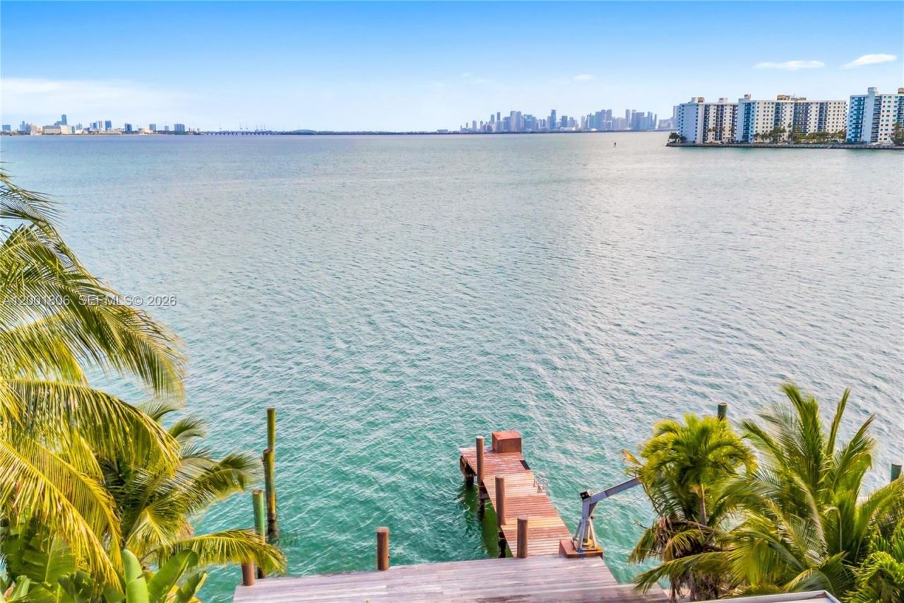 Please Call For Address, Miami Beach, FL 33141 Photo