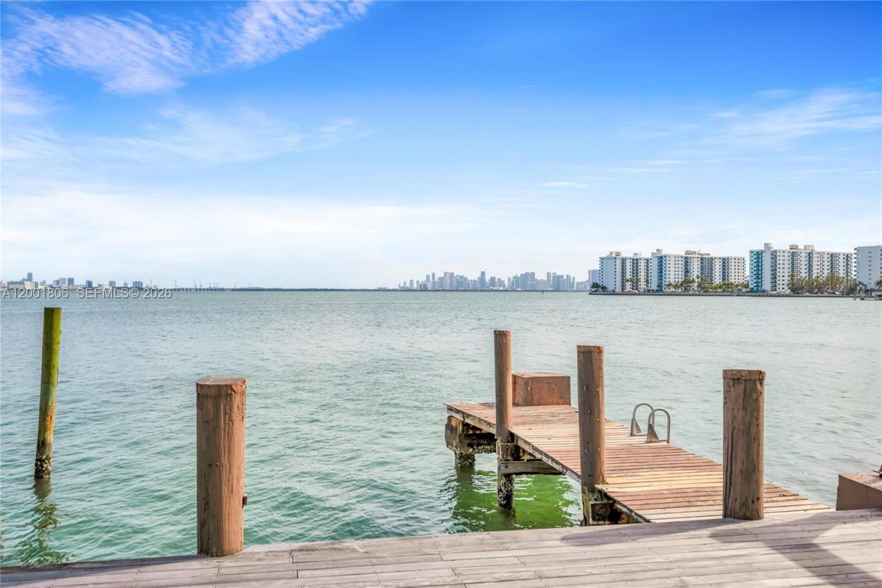 Please Call For Address, Miami Beach, FL 33141 Photo