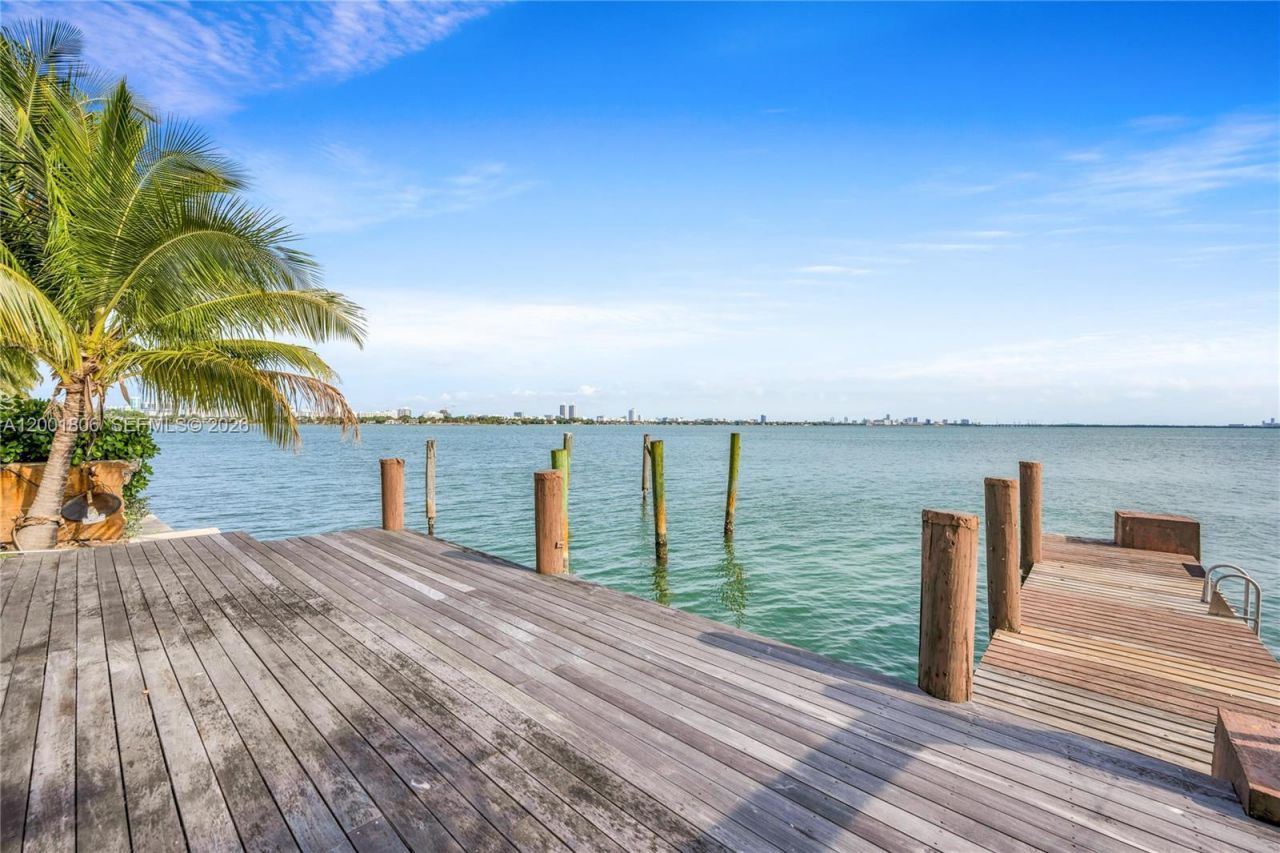 Please Call For Address, Miami Beach, FL 33141 Photo