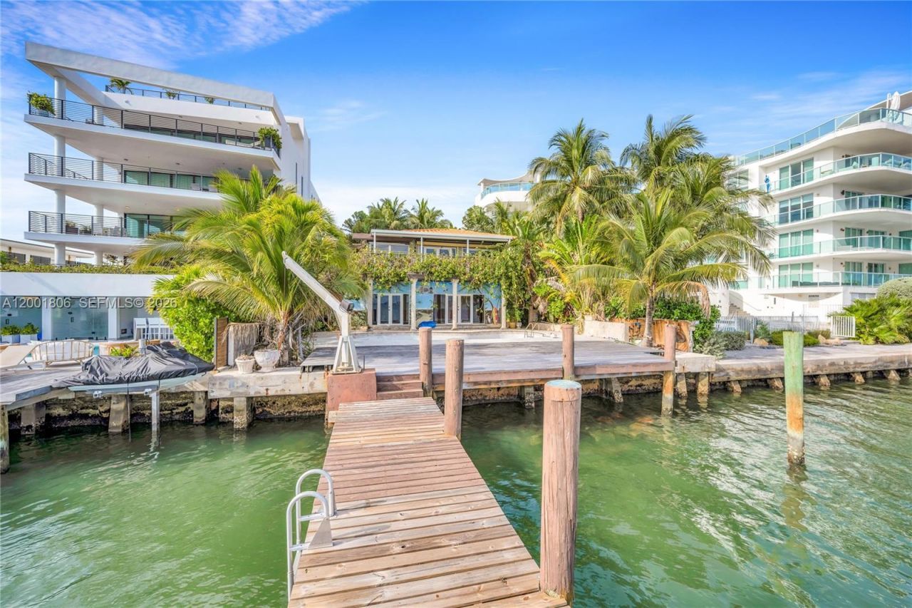 Please Call For Address, Miami Beach, FL 33141 Photo
