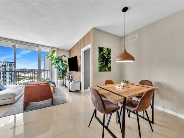 1750 N Bayshore Dr , Unit 2015, Miami, FL 33132