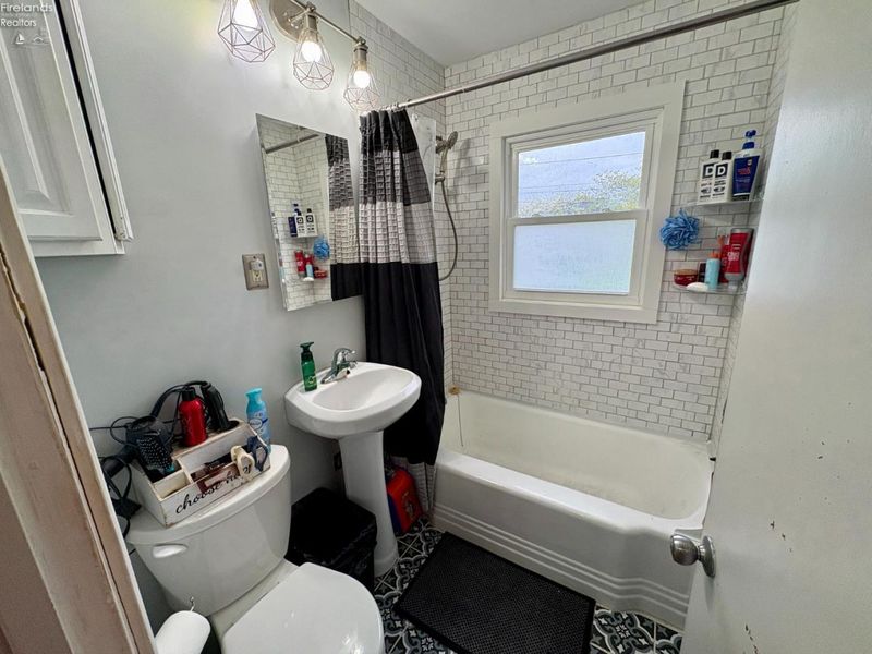 535 N Washington Street, Tiffin, OH 44883 Photo 12