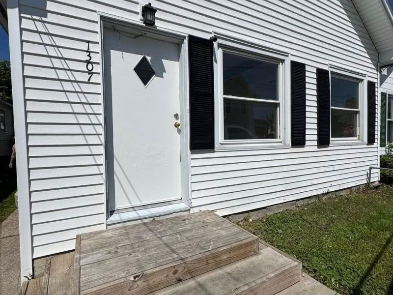 1307 Stone Street, Sandusky, OH 44870 Photo 1