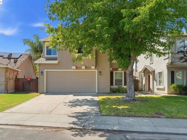 419 Pioneer Ave, Manteca, CA 95336