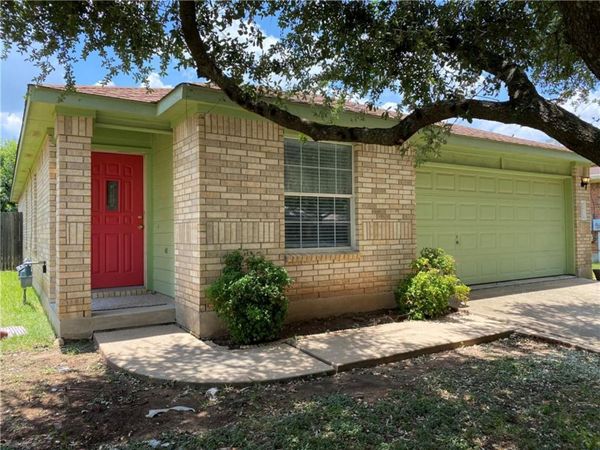1913 Brentwood DR, Leander, TX 78641