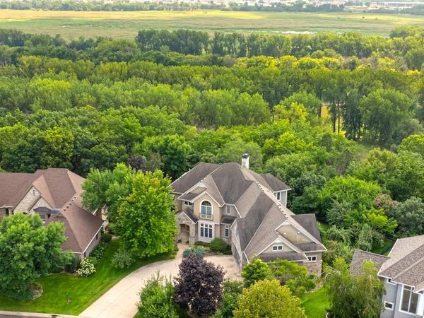 10689 Sonoma Ridge, Eden Prairie, MN 55347