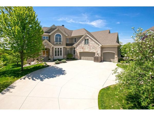 10689 Sonoma Ridge, Eden Prairie, MN 55347