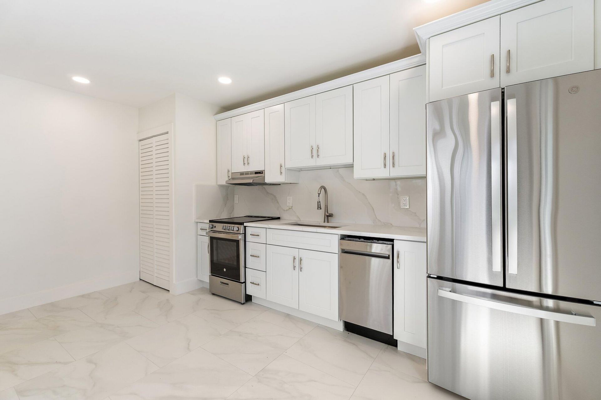 4015 Washington Road, West Palm Beach, FL 33405 Photo