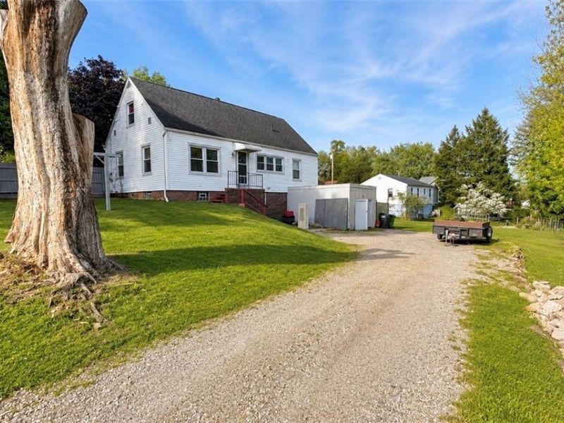 375 E Huston Street, Barberton, OH 44203 Photo 20