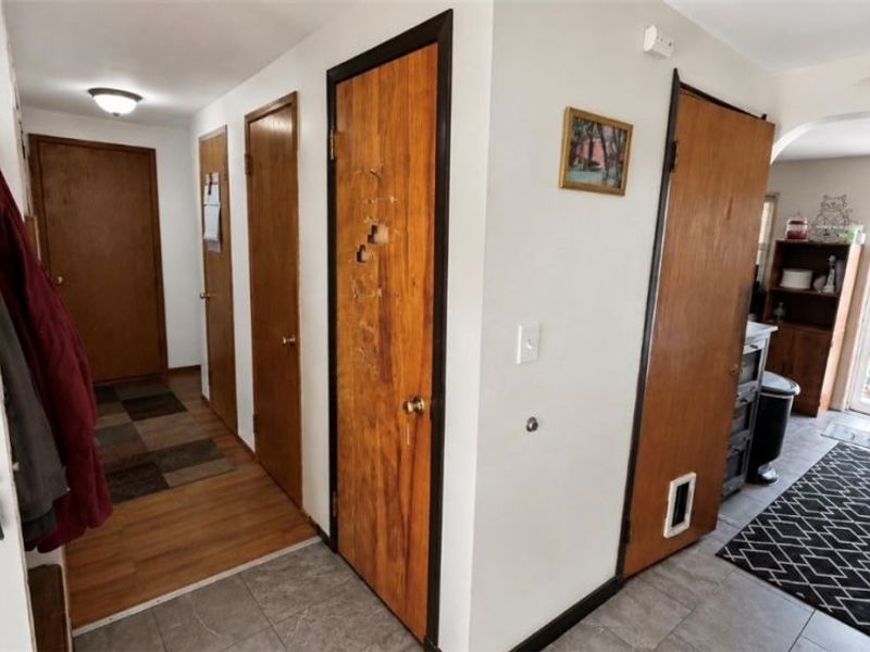 375 E Huston Street, Barberton, OH 44203 Photo 8
