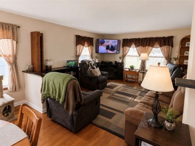 375 E Huston Street, Barberton, OH 44203 Photo 9