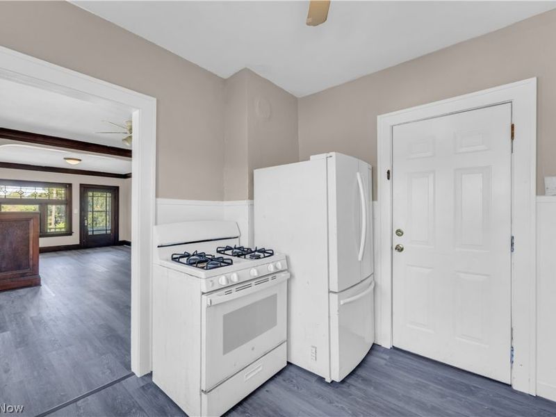 9404 Cardwell Avenue, Unit UP/2, Cleveland, OH 44105 Photo 11