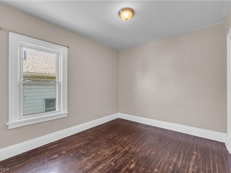 9404 Cardwell Avenue, Unit UP/2, Cleveland, OH 44105 Photo 13