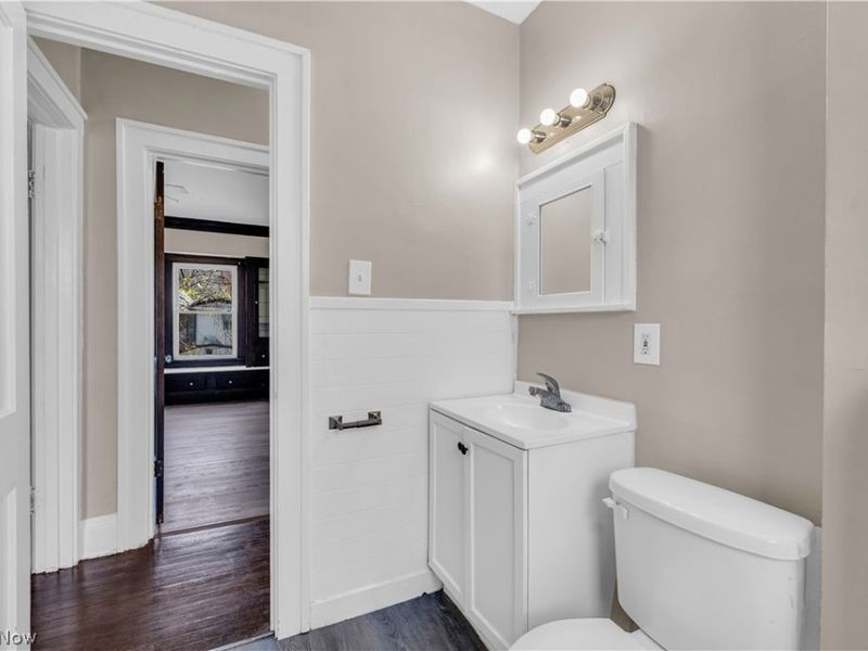 9404 Cardwell Avenue, Unit UP/2, Cleveland, OH 44105 Photo 17