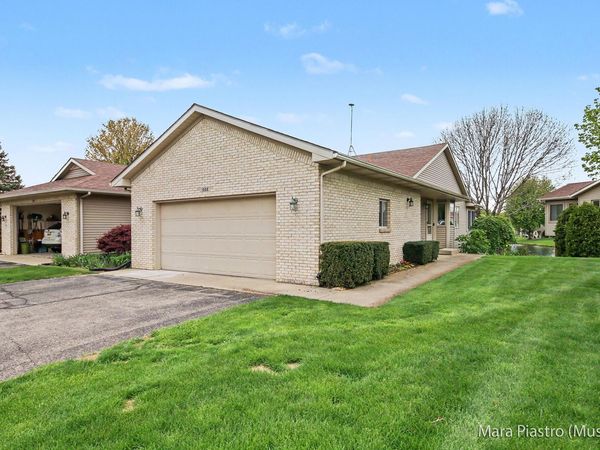 1000 Amber Ridge Drive SW, Byron Center, MI 49315