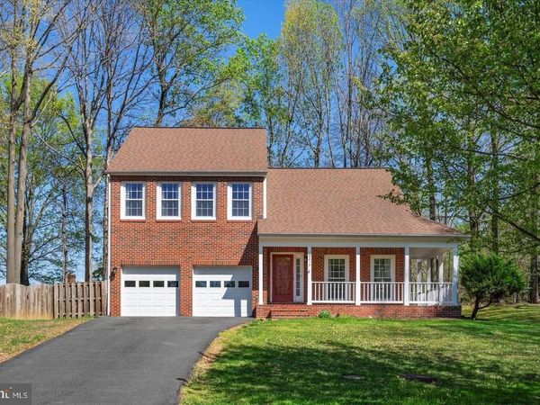 8217 BAYBERRY RIDGE ROAD , FAIRFAX STATION, VA 22039