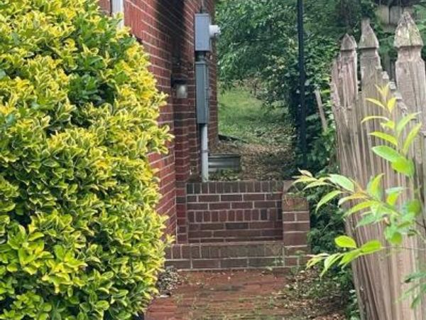 1320 B ROWE , FREDERICKSBURG, VA 22401