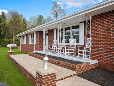 436 CASTLETON ROAD, CASTLETON, VA 22716