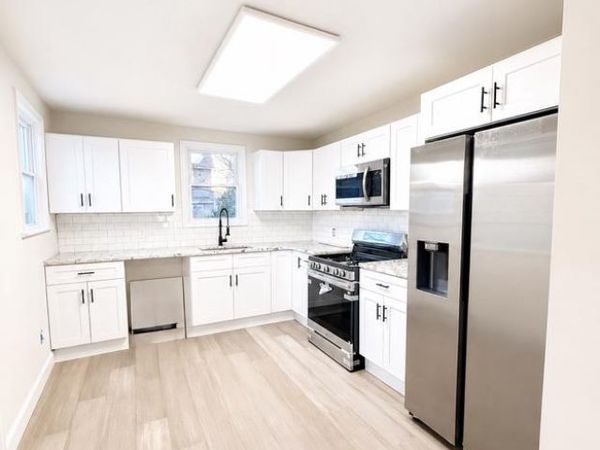 641 WALTON AVENUE, BEVERLY, NJ 08010