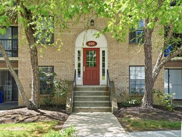 623 WASHINGTON PLACE, CHESTERBROOK, PA 19087