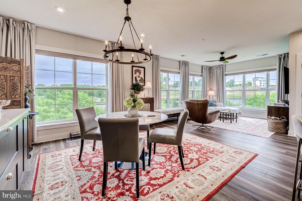102 ST. IVES PLACE, OXON HILL, MD 20745