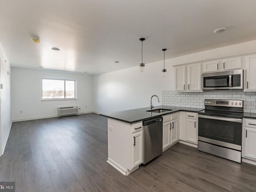 6649 Ridge Avenue, Unit A203, Philadelphia, PA 19128 Main Photo