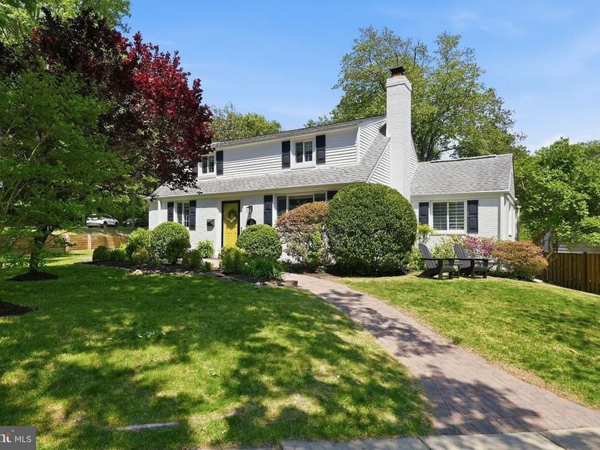 6207 Adelaide Drive, Bethesda, MD 20817 Main Photo