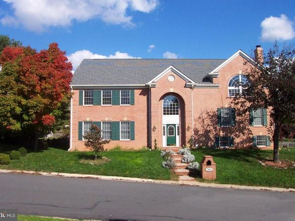 7601 ANAMOSA WAY, DERWOOD, MD 20855
