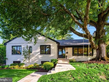 5024 WILLIAMSBURG BOULEVARD, ARLINGTON, VA 22207