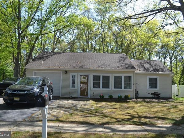 31 CHESTNUT WAY CIRCLE, BARNEGAT, NJ 08005