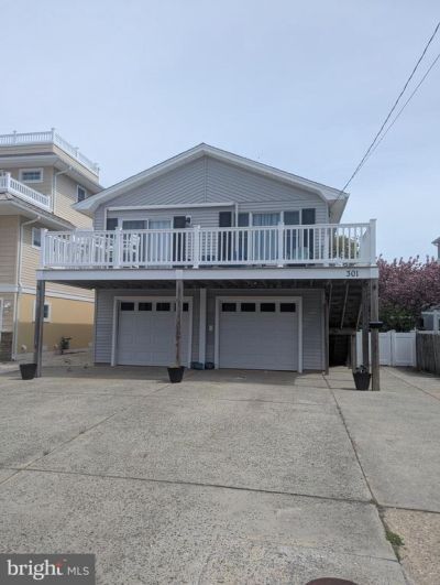 301 W 18th Street , Ship Bottom, NJ 08008 Main Photo
