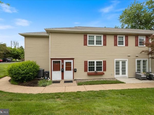 112 YARDLEY COMMONS, YARDLEY, PA 19067