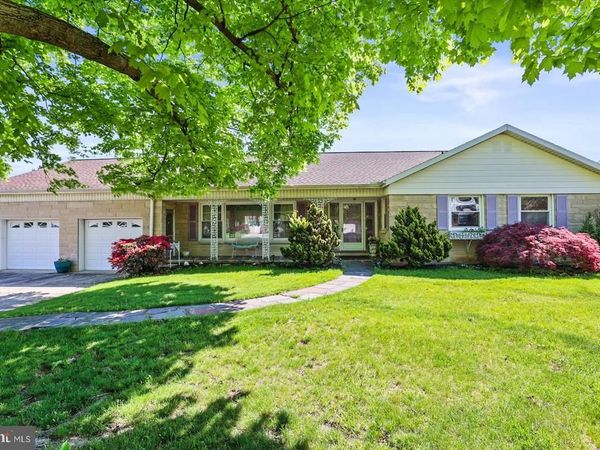 1445 CHAPEL DRIVE , YORK, PA 17404