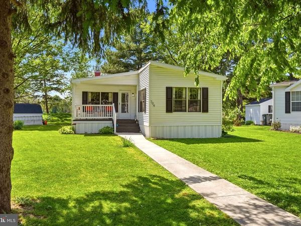 704 FALLON DRIVE, LANCASTER, PA 17601