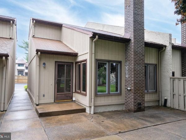 834 W AARON DRIVE , STATE COLLEGE, PA 16803