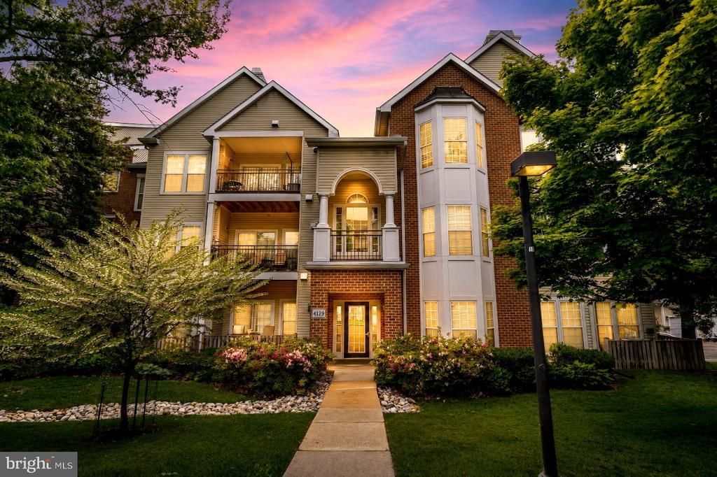 4129 Fountainside Lane , Unit 104, Fairfax, VA 22030 Main Photo