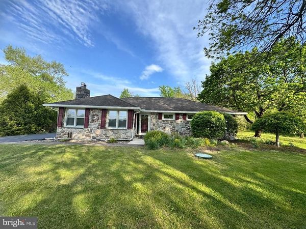 2072 YARNALL ROAD, POTTSTOWN, PA 19464