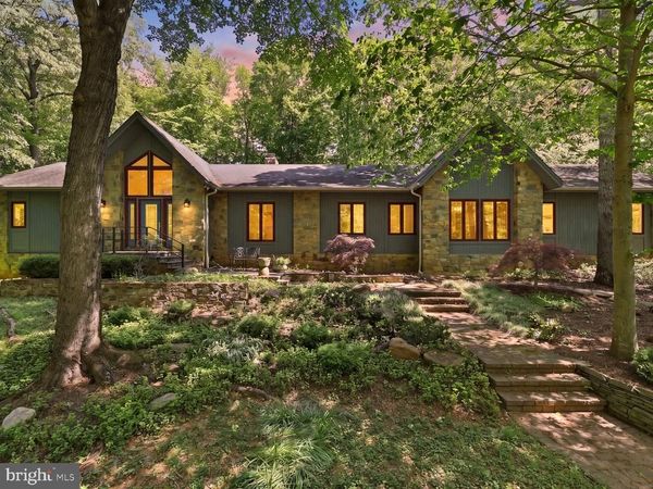 9492 OAK FALLS COURT, GREAT FALLS, VA 22066