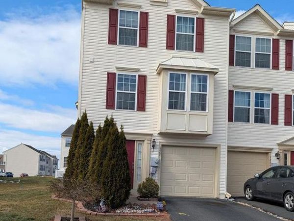 3207 ORCHARD VIEW ROAD, READING, PA 19606