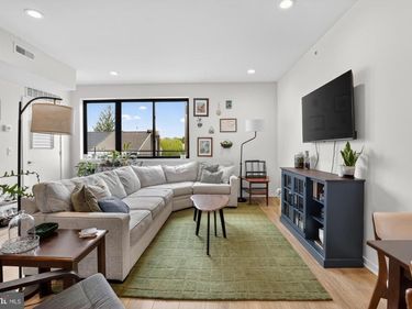 381 MARTIN STREET, Unit 3, PHILADELPHIA, PA 19128