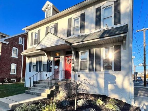 235 E MAIN STREET , Unit 2F, LANSDALE, PA 19446