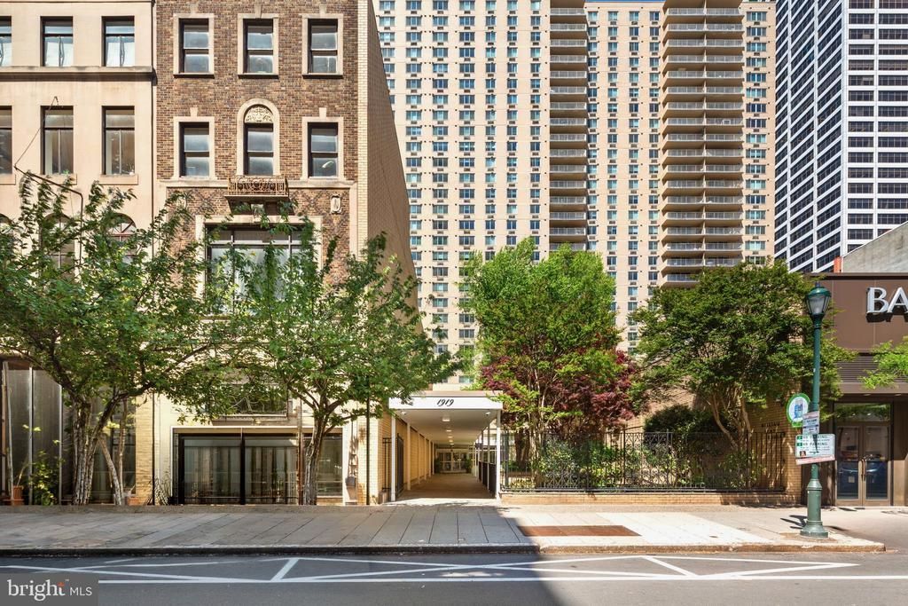 1919 Chestnut Street , Unit 2016, Philadelphia, PA 19103 Main Photo