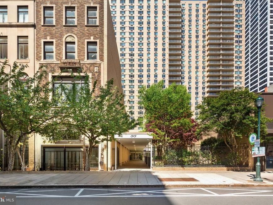 1919 Chestnut Street, Unit 2016, Philadelphia, PA 19103 Main Photo