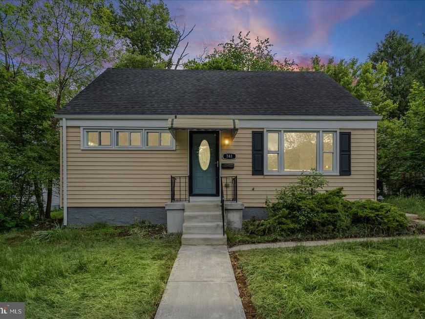 741 Leafydale Terrace, Pikesville, MD 21208 Main Photo
