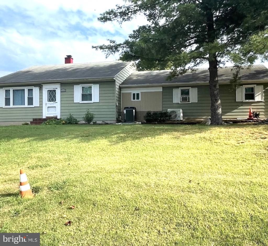 1564 SULPHUR SPRING ROAD, HALETHORPE, MD 21227
