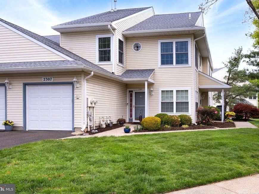 2307 Lynbrooke Drive , Yardley, PA 19067 Main Photo
