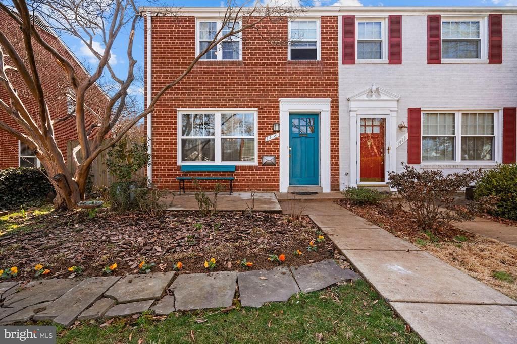 1418 Dogwood Drive, Alexandria, VA 22302 Main Photo