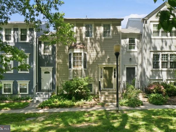 2391 HUNTERS SQUARE COURT, RESTON, VA 20191
